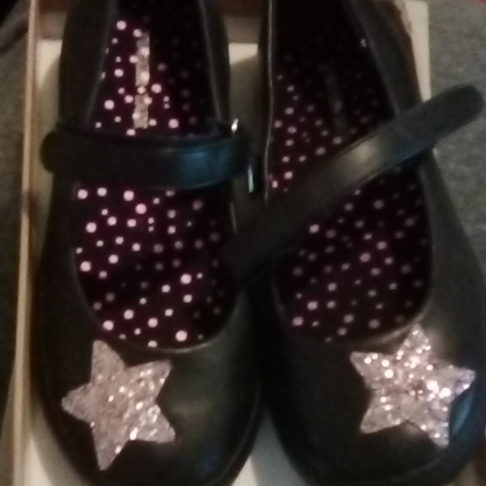 Never worn, cute Mary Janes
